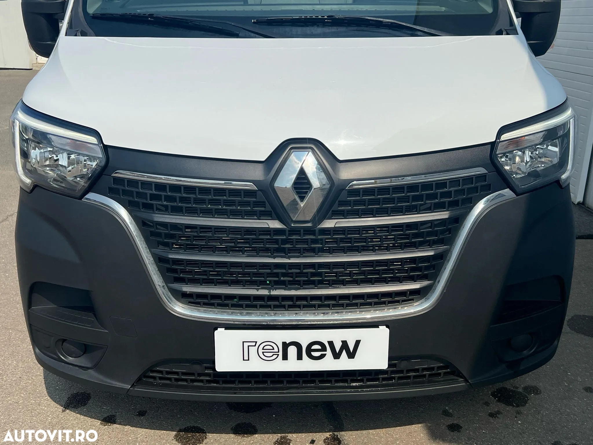 Renault Master 2.3 Blue dCi 135 TT Furgon CD 3,5t L3H2 9 m3 - 29