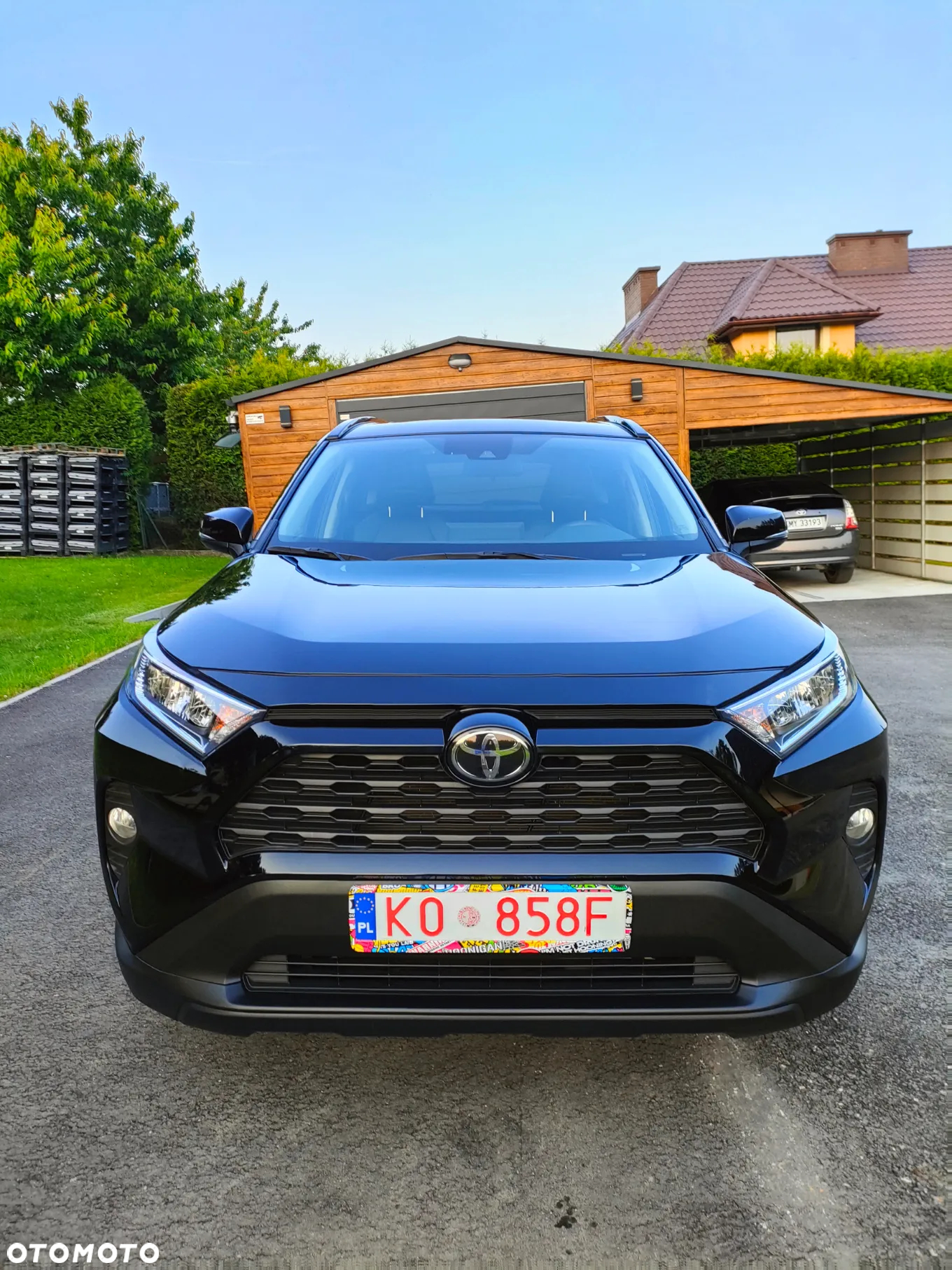 Toyota RAV4 - 6