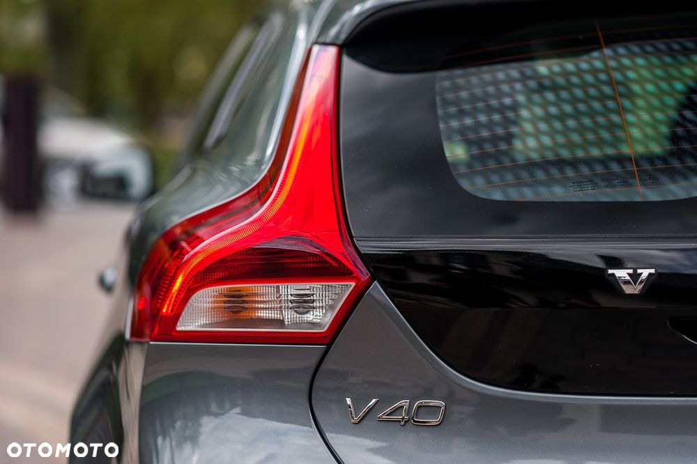 Volvo V40 T2 Kinetic - 9