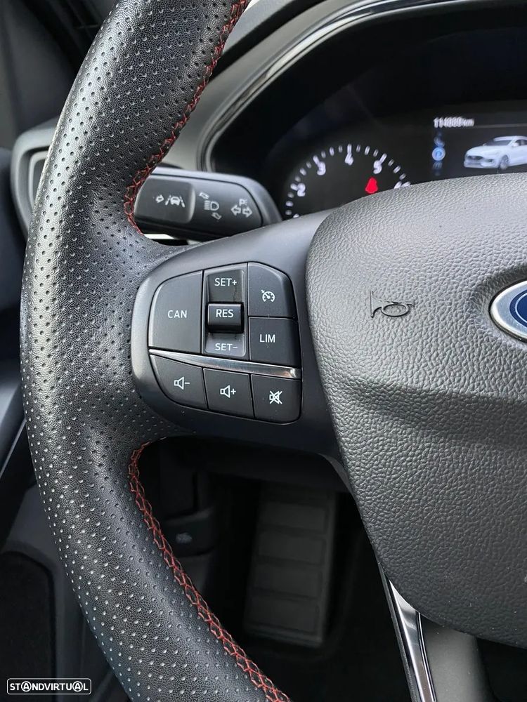 Ford Focus 1.0 EcoBoost MHEV ST-Line - 20
