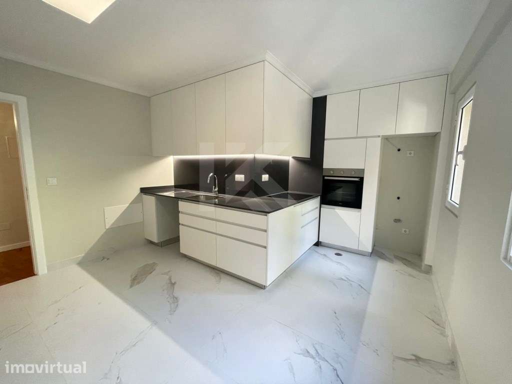 Apartamento T3 com jardim e amplas varandas - Grande imagem: 4/31