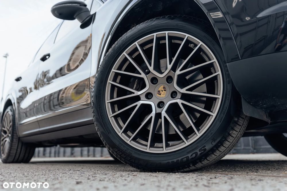 Porsche Cayenne Platinum Edition - 8