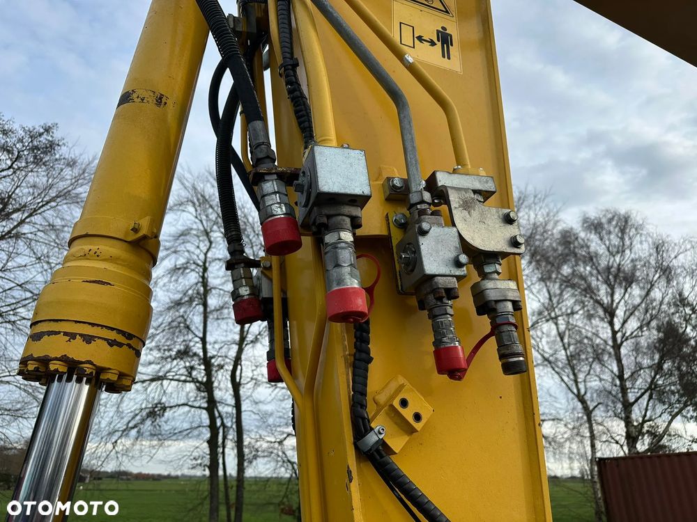 Komatsu PC170LC-11 - 12