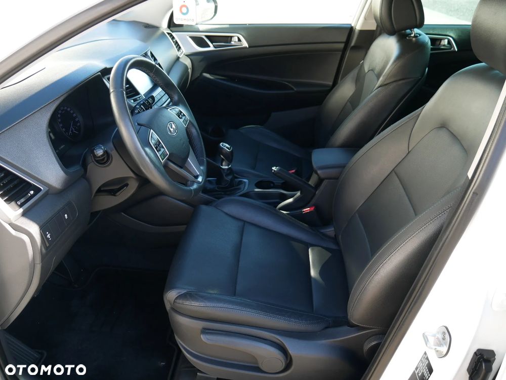 Hyundai Tucson 1.6 GDi 2WD Select - 20