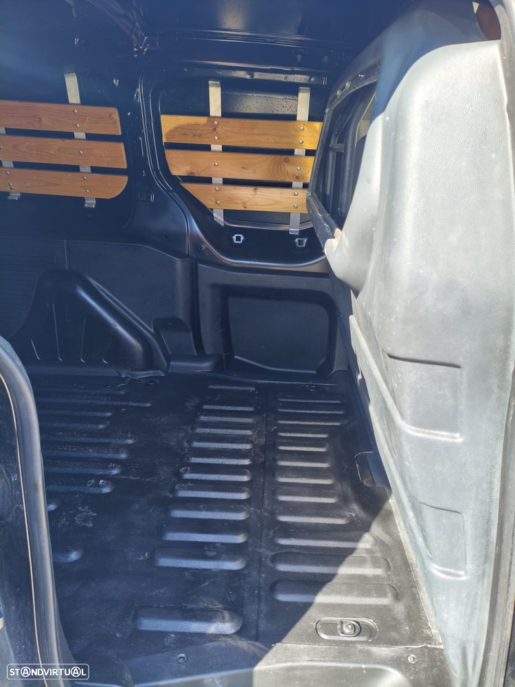 Peugeot PARTNER 1.6 HDI 3L - 11