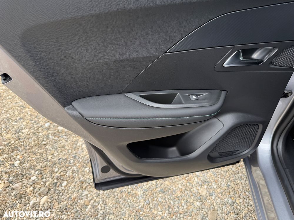 Peugeot 2008 BlueHDi 130 EAT8 Allure Pack - 14