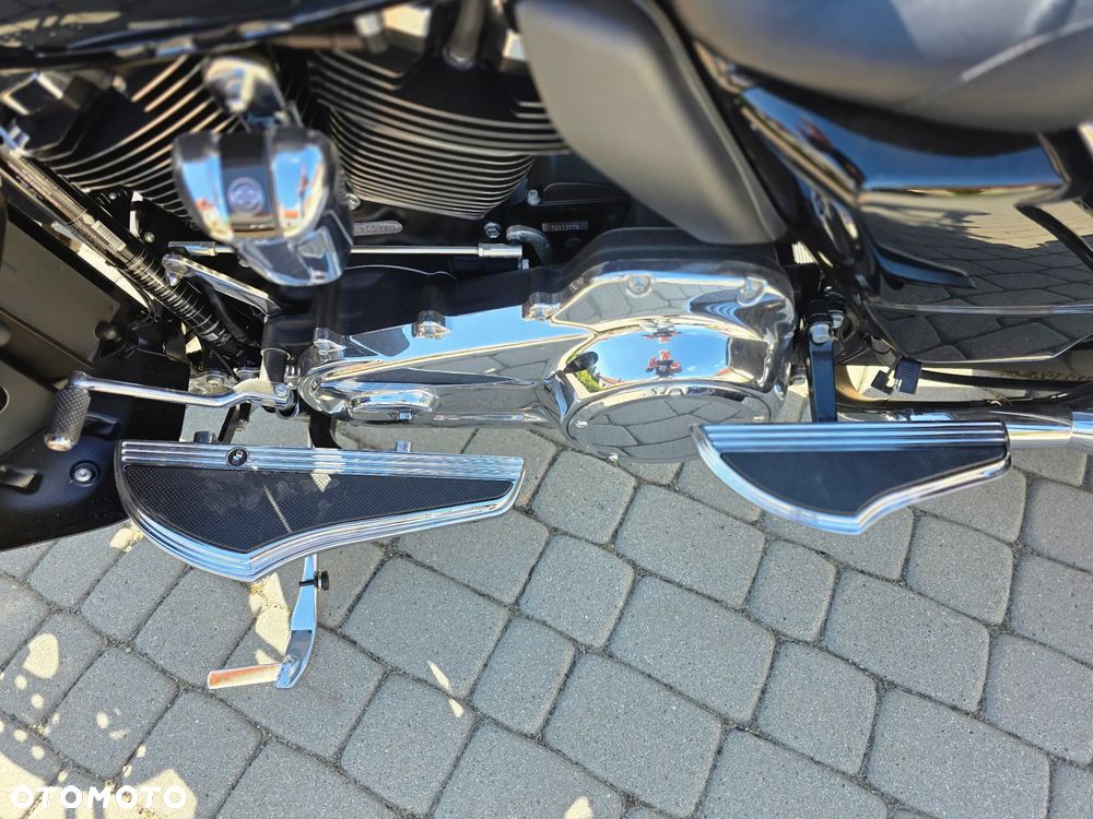 Harley-Davidson Touring Road King - 10
