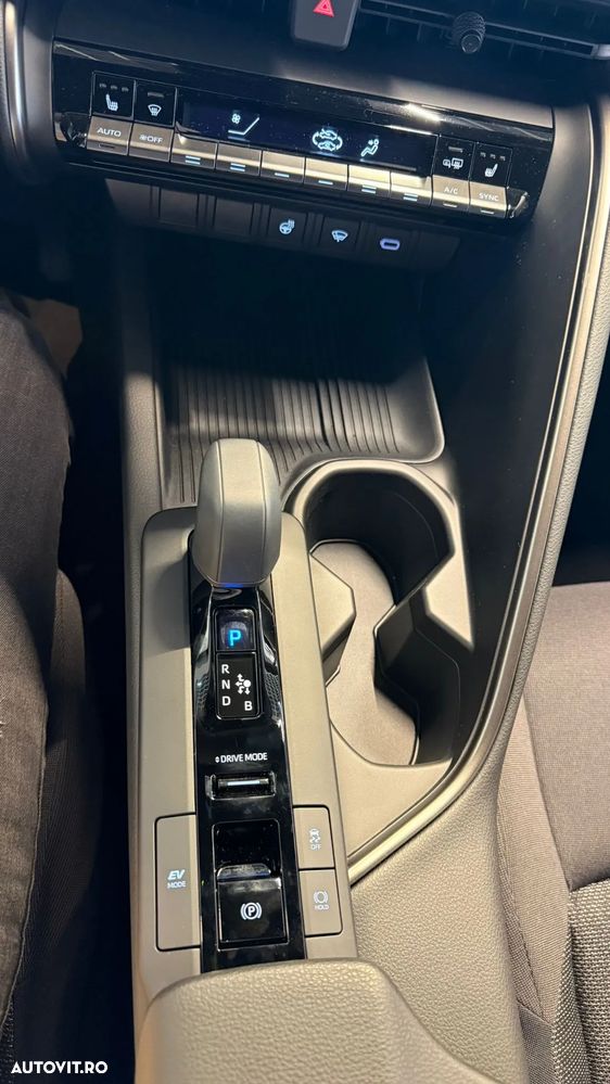 Toyota C-HR - 12