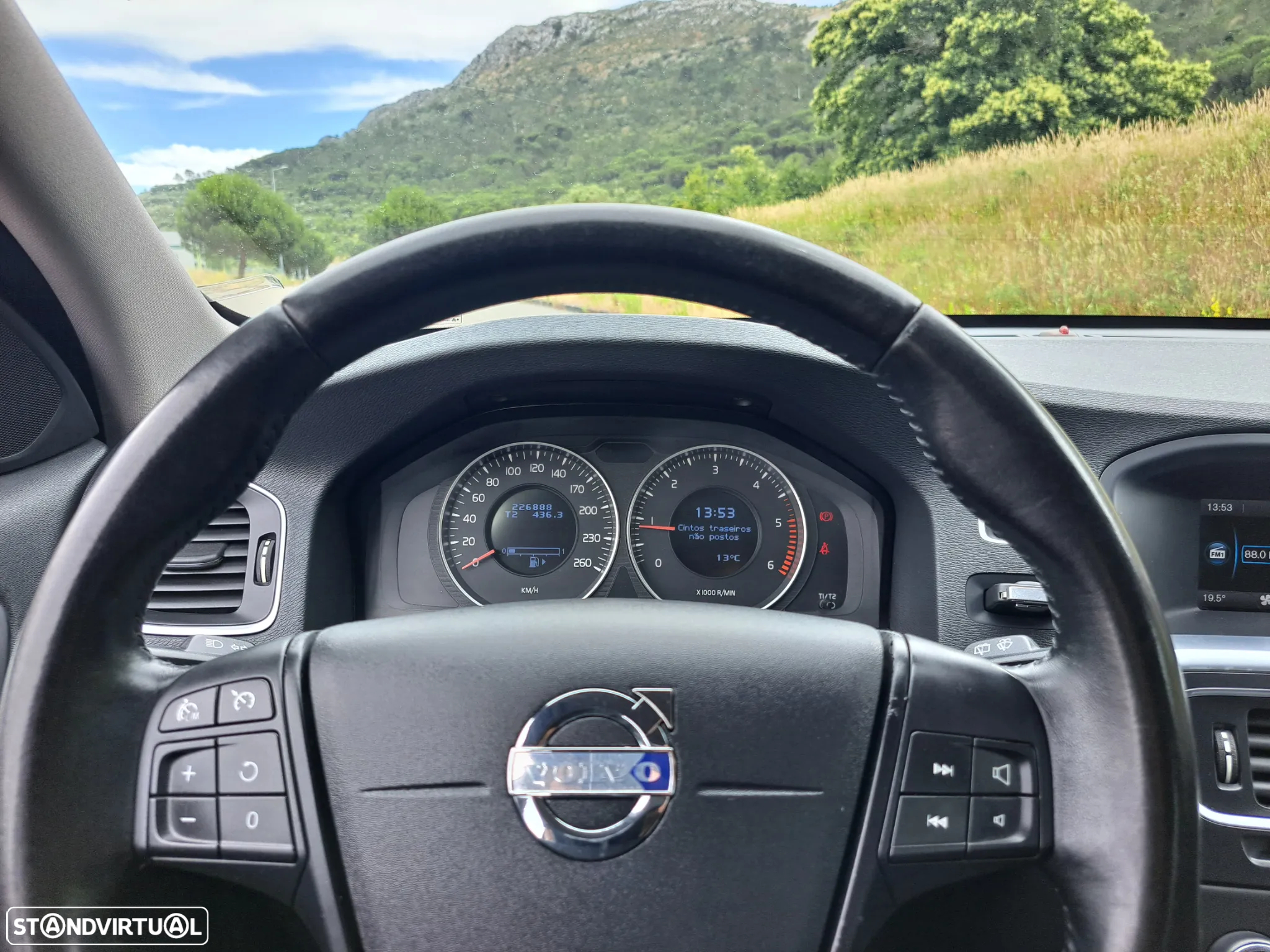 Volvo V60 1.6 D2 Drive Momentum Start/Stop - 17