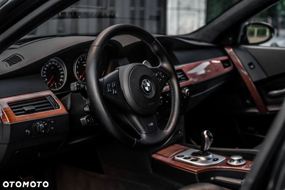 BMW M5 Standard - 8