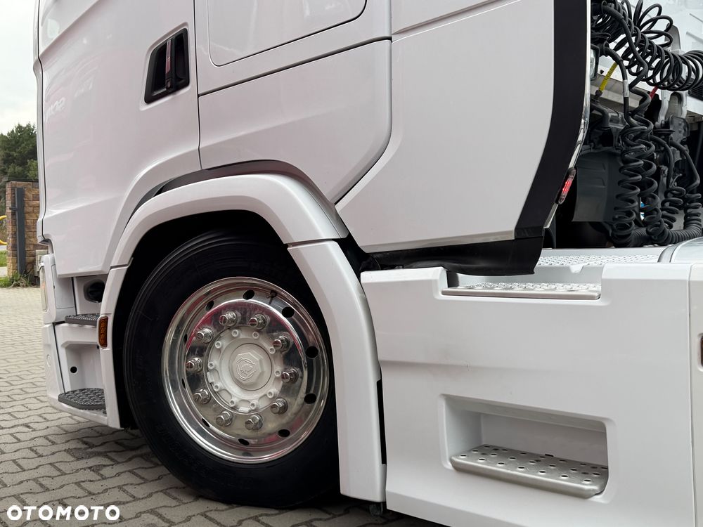 Scania 580S scania z Niemiec v8 mega low deck idealny stan 2021 pełna opcja bez egr - 20