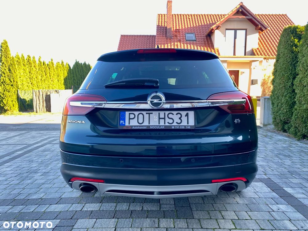 Opel Insignia 2.0 ECOTEC DI Turbo 4x4 Sports Tourer Business Edition - 6