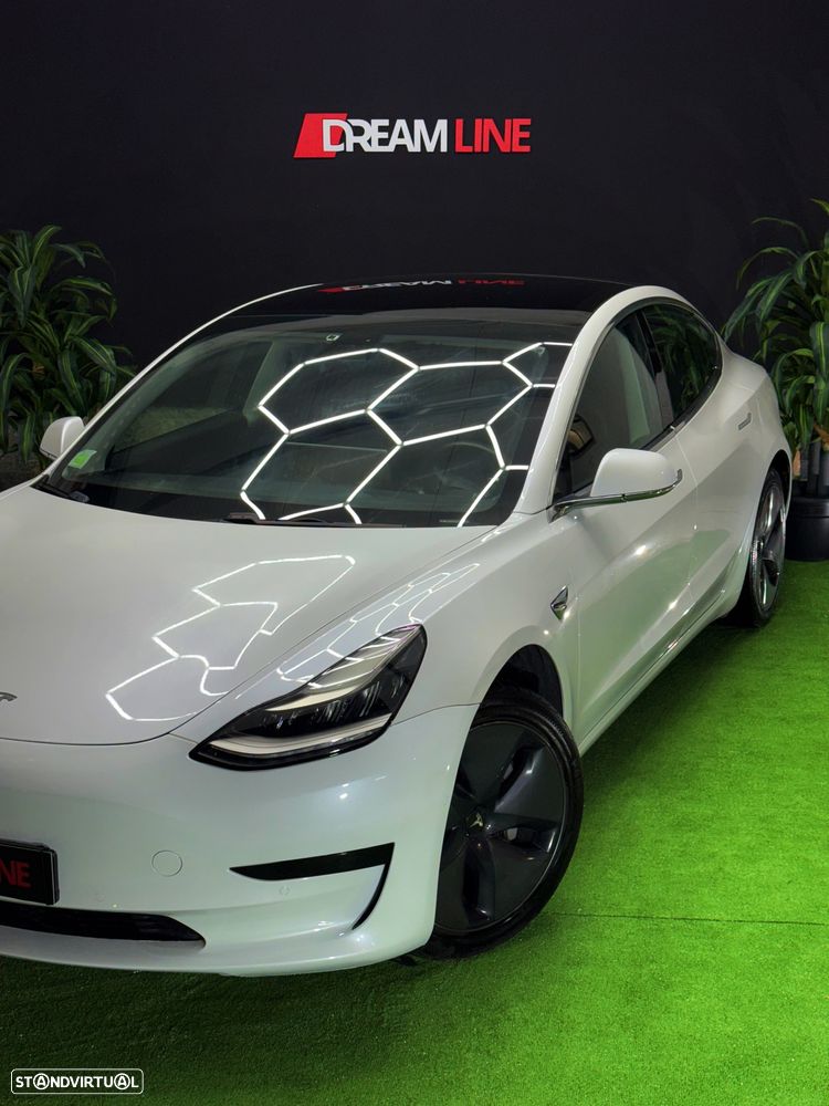 Tesla Model 3 Standard Range Plus RWD - 2