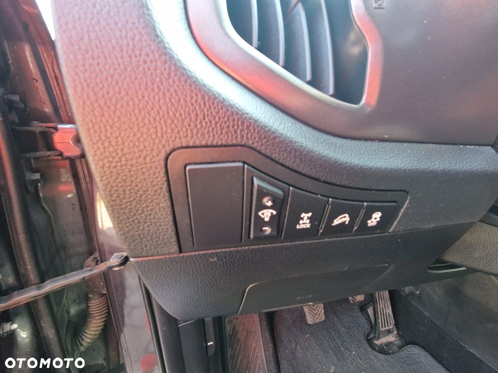 Kia Sportage - 12