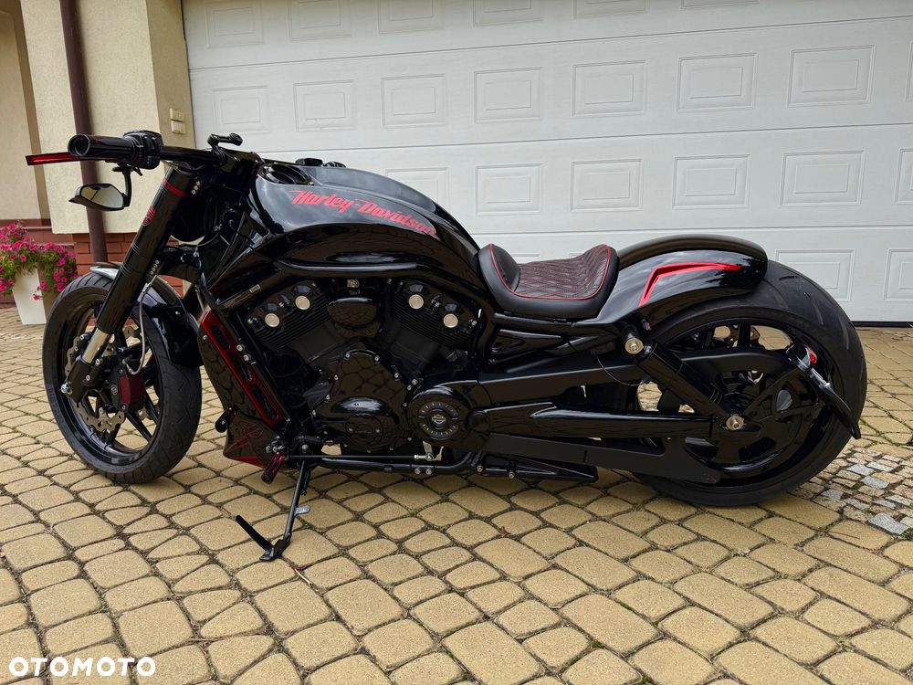Harley-Davidson V-Rod Muscle - 3