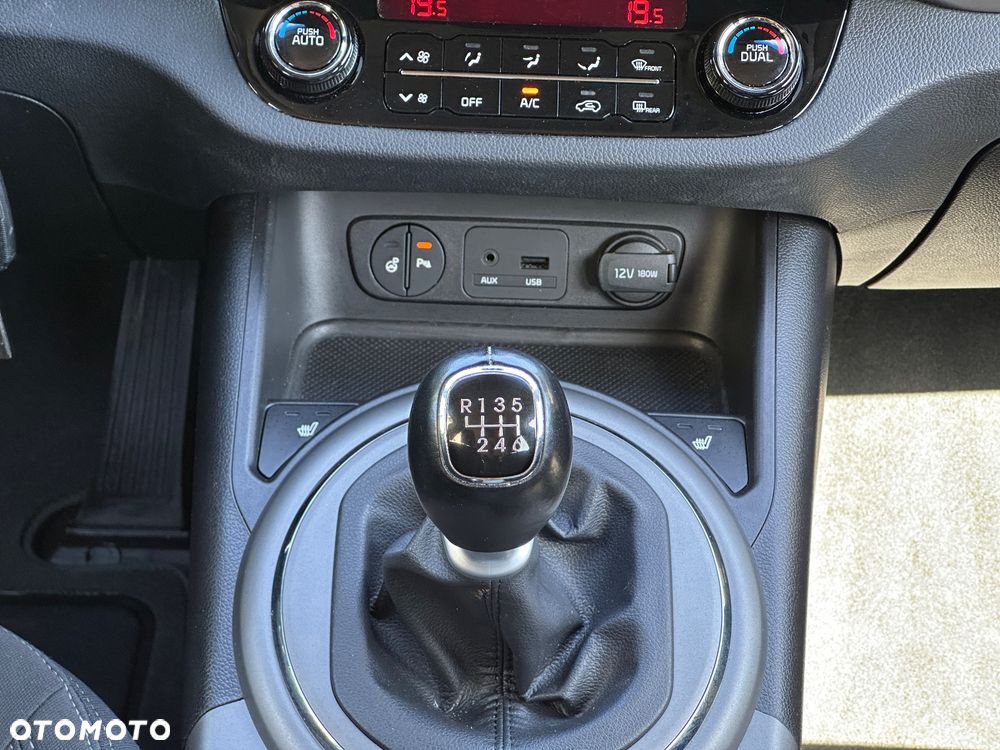 Kia Sportage 1.6 GDI Business Line L 2WD - 23