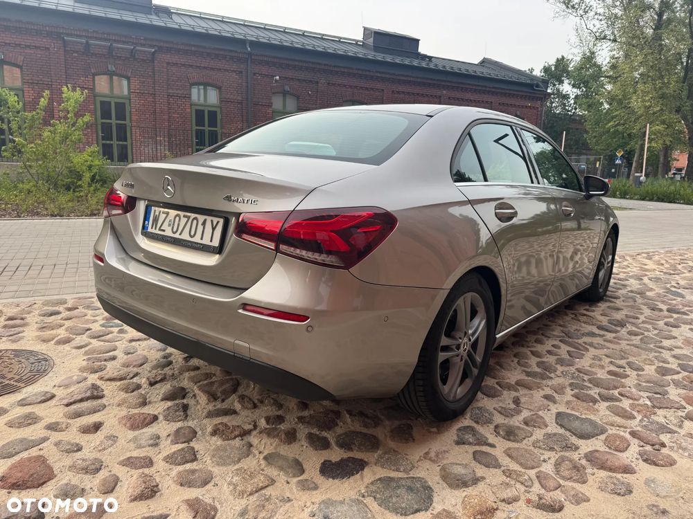 Mercedes-Benz Klasa A 220 4-Matic Progressive 7G-DCT - 4