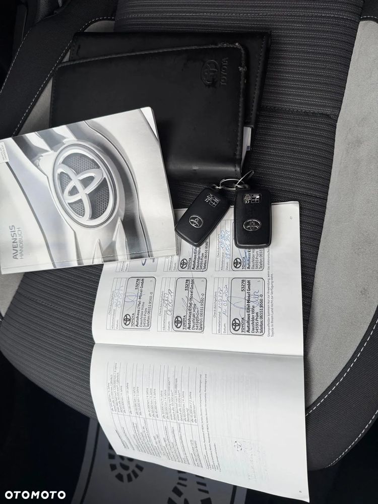 Toyota Avensis 2.0 D-4D Premium - 37