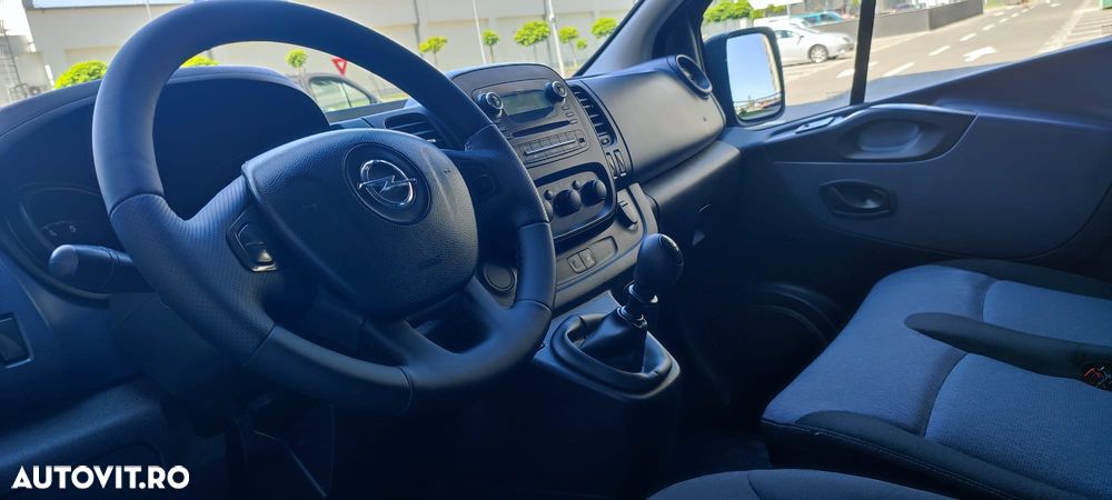 Opel Vivaro - 6