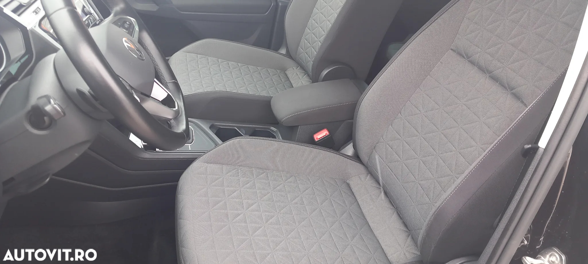 Volkswagen Tiguan - 23