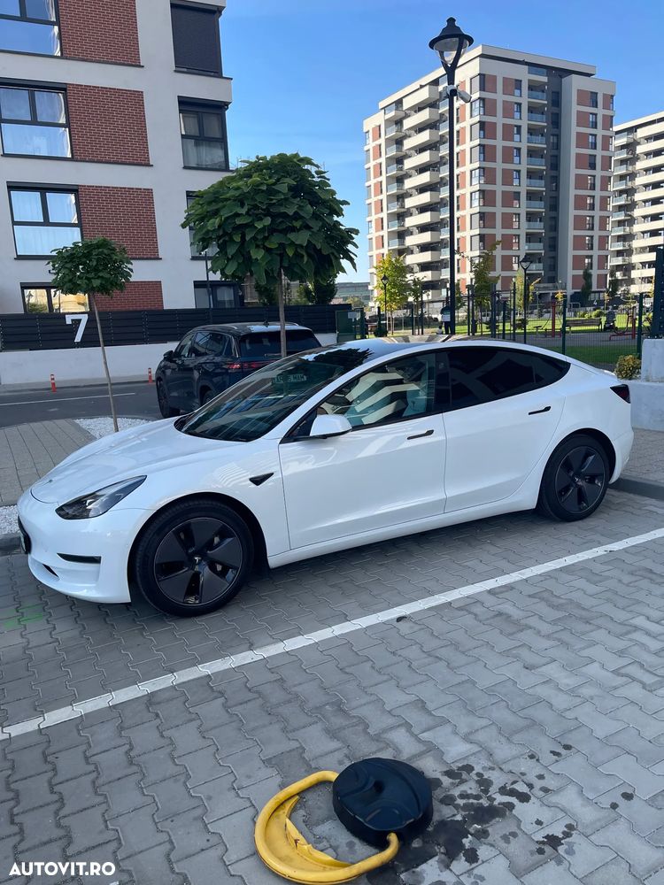 Tesla Model 3 Long Range AWD Premium - 5