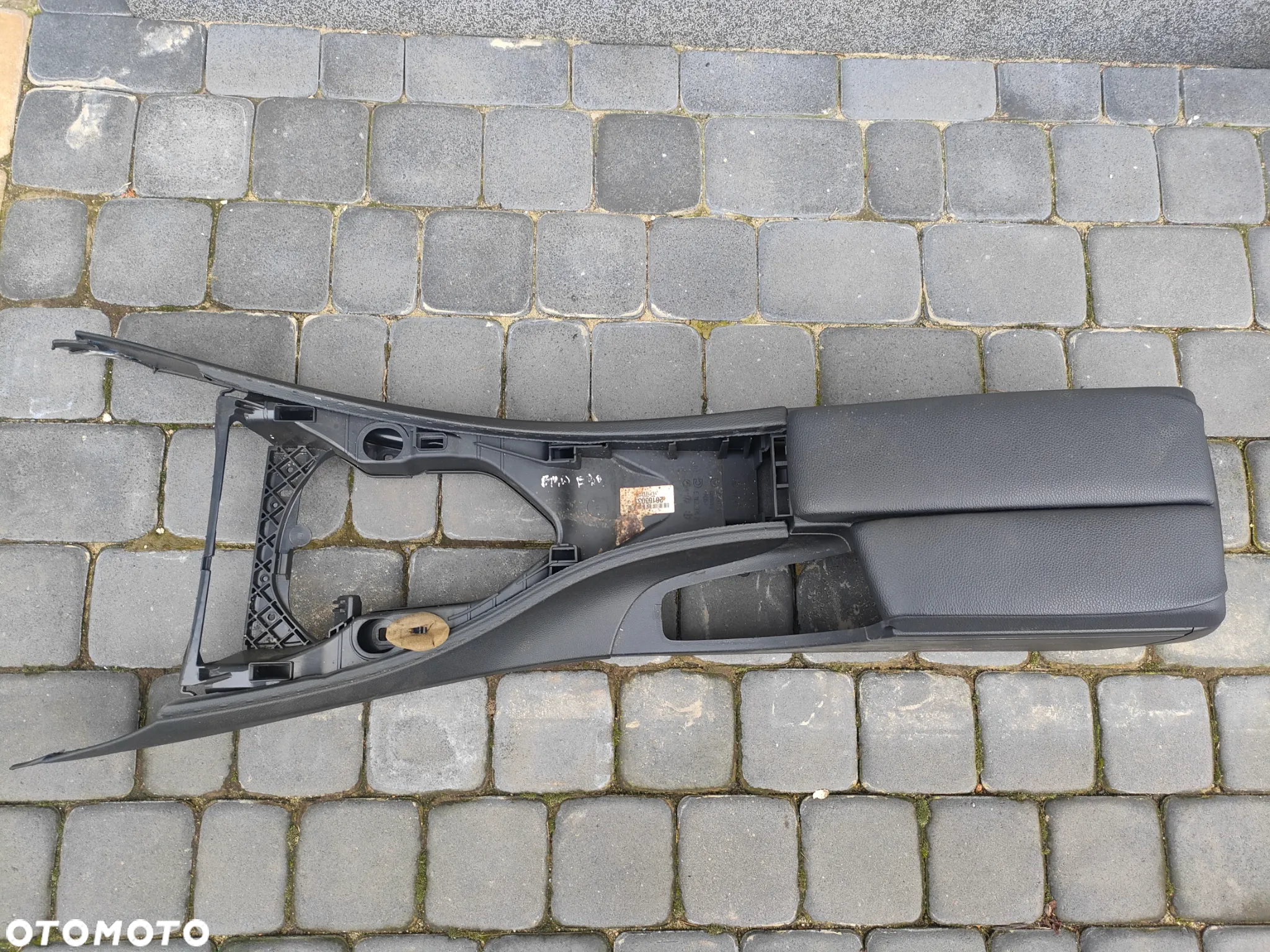 BMW E90 E91 LIFT TUNEL ŚRODKOWY PODŁOKIETNIK - 2