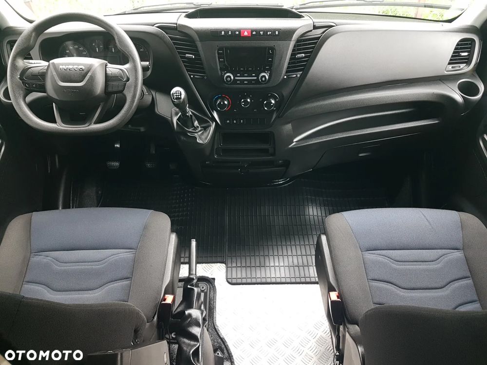 Iveco DAILY KONTENER NISKOPODŁOGOWY 4,44x2,23x2,42 SKLEP FOODTRUCK BAR KLIMA KONIOWÓZ KAMPER - 24