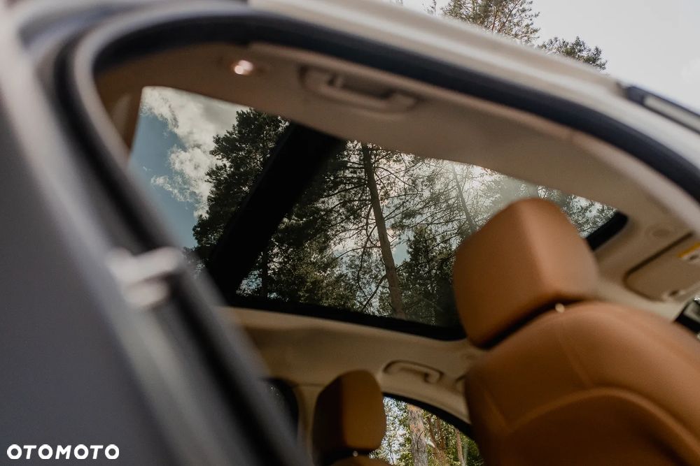 Jaguar F-Pace 2.0 P250 mHEV AWD R-Dynamic S - 32