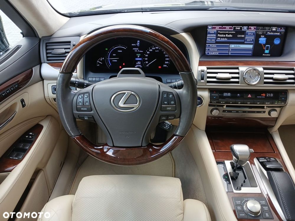Lexus LS - 17