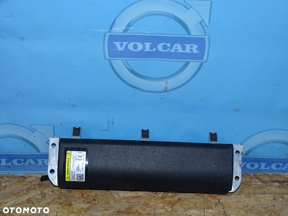 PODUSZKA KOLANOWA VOLVO XC40 ORYGINAŁ 2018-2023 - 1
