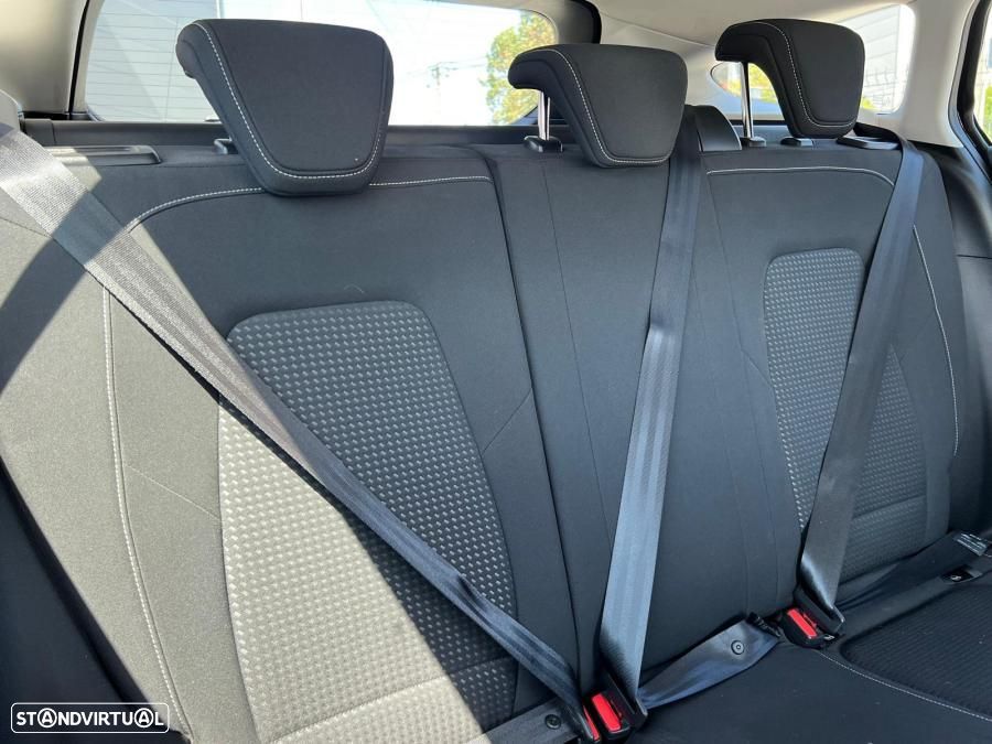 Ford Focus SW 1.5 TDCi EcoBlue Active - 12