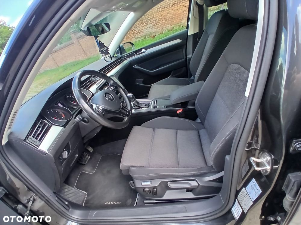 Volkswagen Passat 1.8 TSI BMT Comfortline DSG - 17