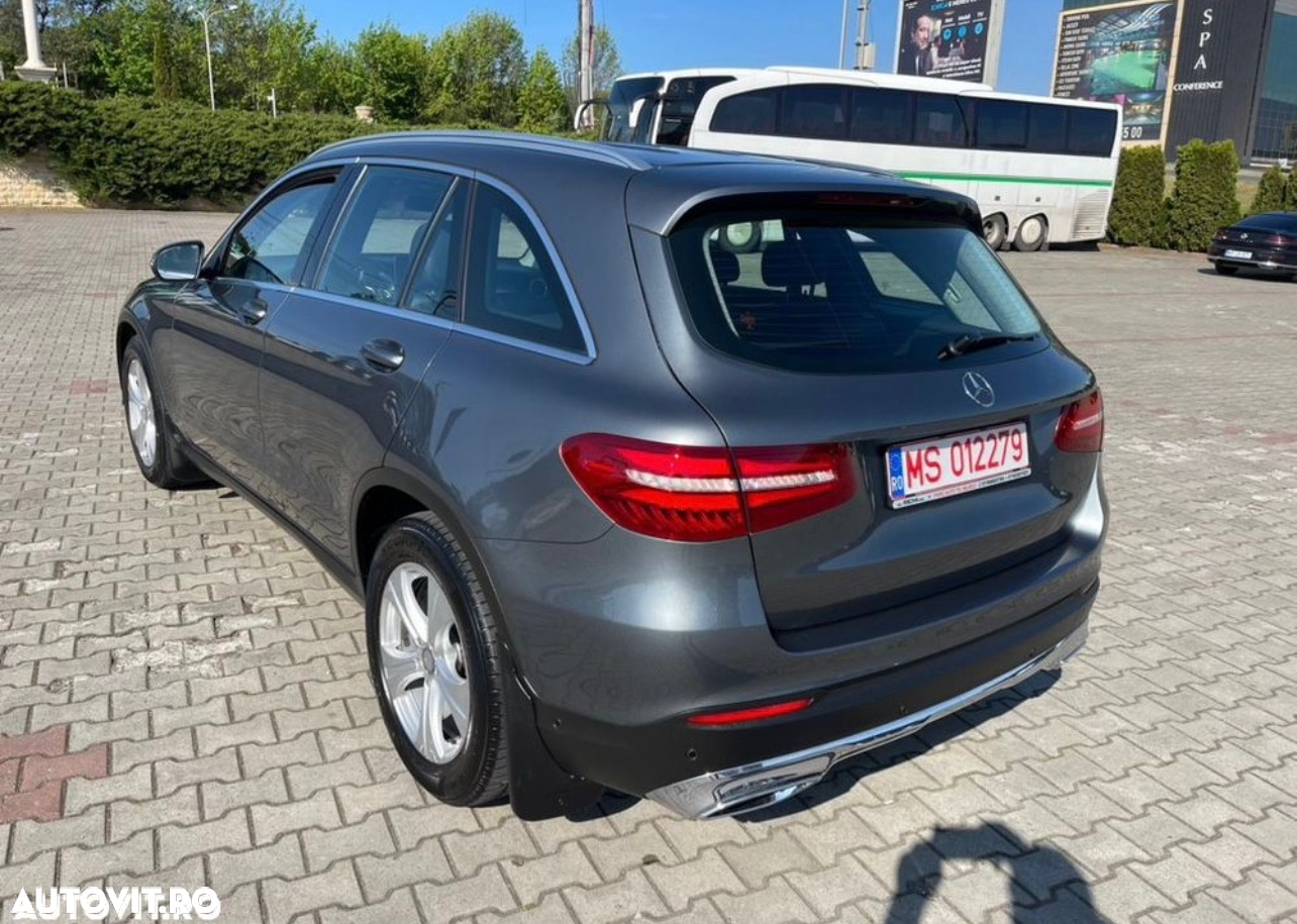 Mercedes-Benz GLC 220 d 4Matic 9G-TRONIC Exclusive - 4