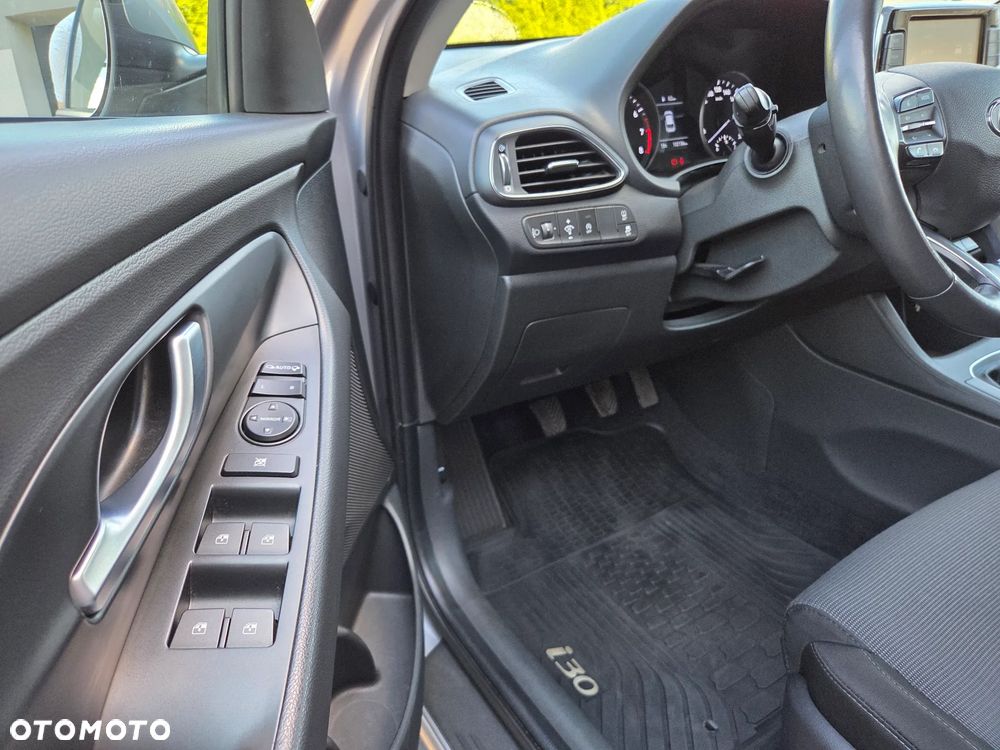 Hyundai i30 1.0 T-GDI Smart - 21