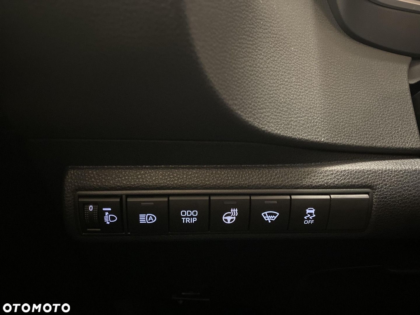 Toyota Corolla - 19