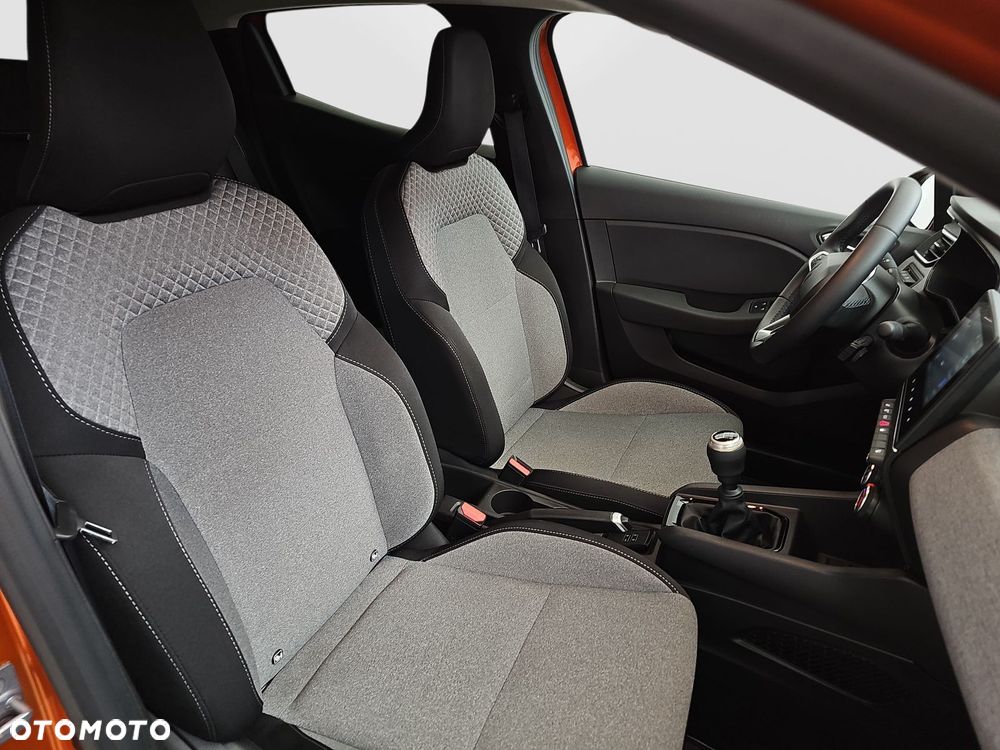 Renault Clio 1.0 TCe Evolution - 21