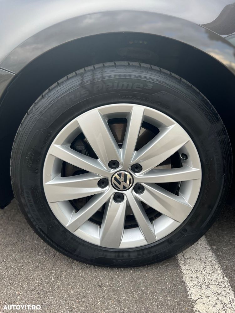 Volkswagen Passat - 11