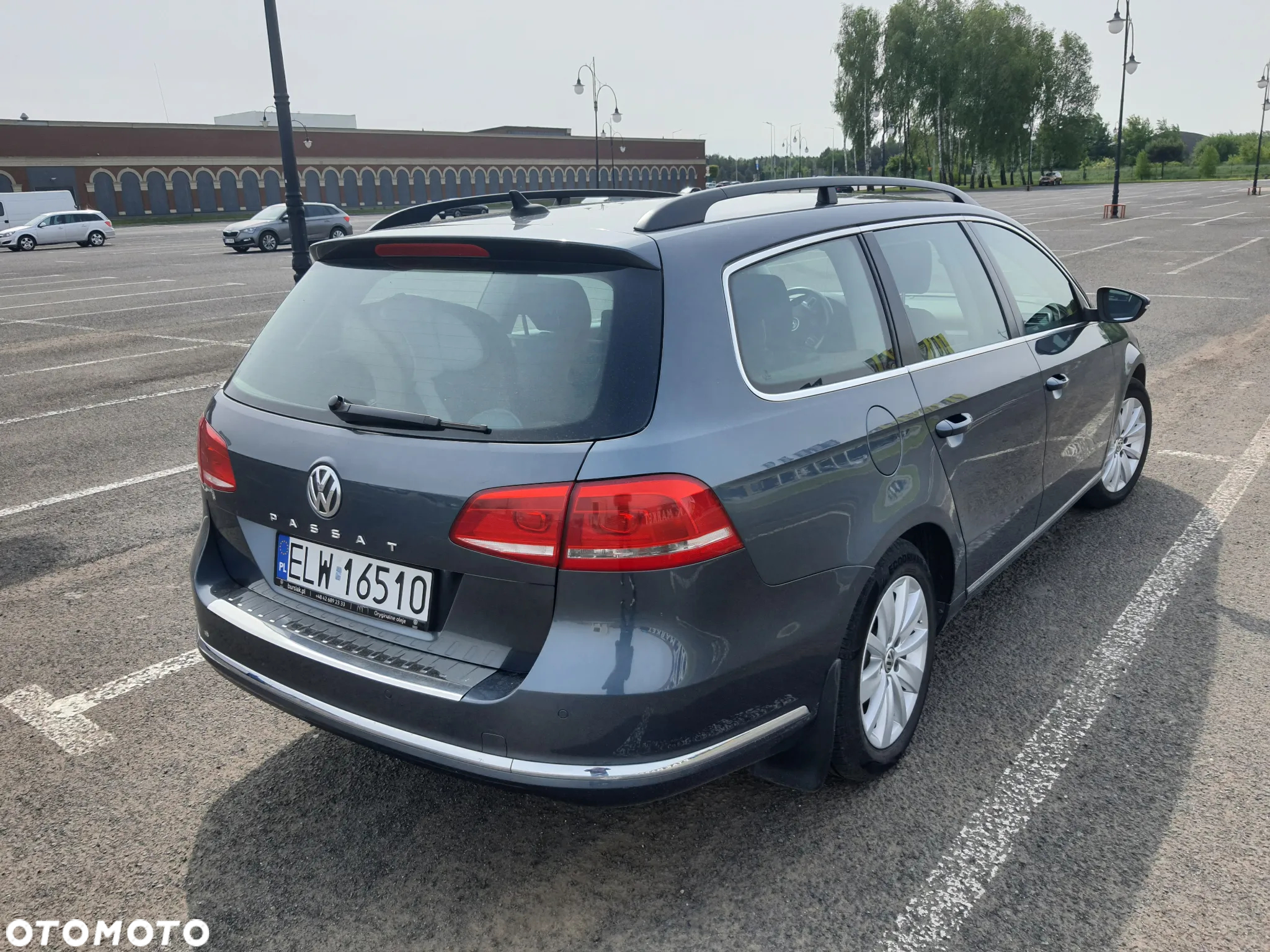 Volkswagen Passat 1.6 TDI DPF BlueMot Comfortline - 6
