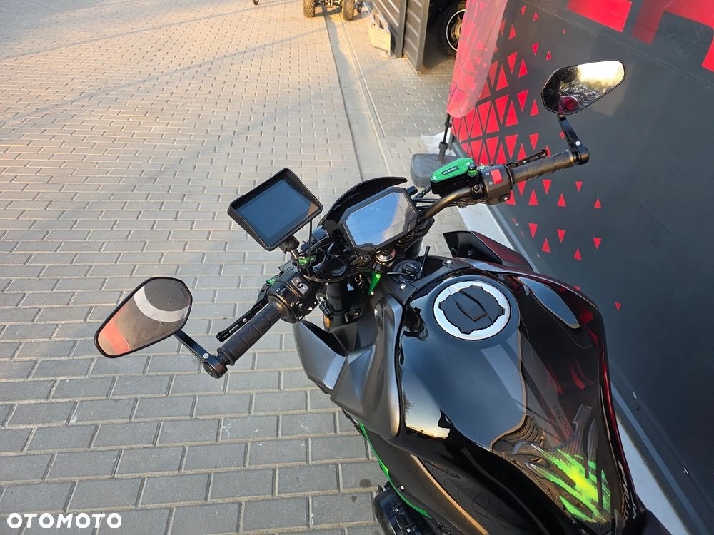 Kawasaki Z 900 - 22