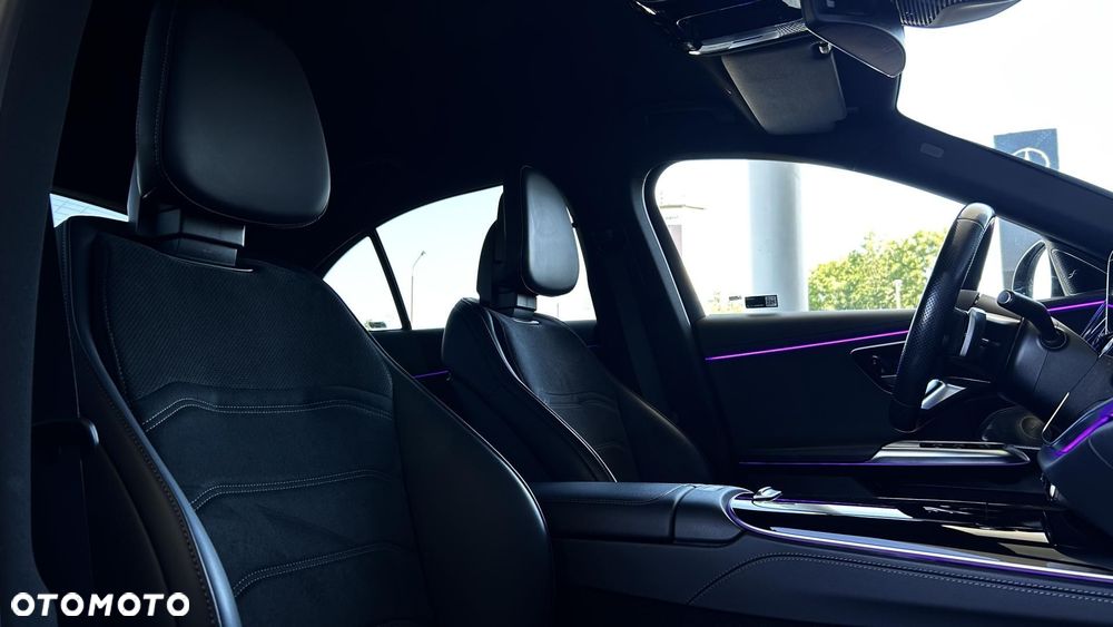 Mercedes-Benz Klasa E 220 d mHEV 4-Matic AMG 9G-Tronic - 25
