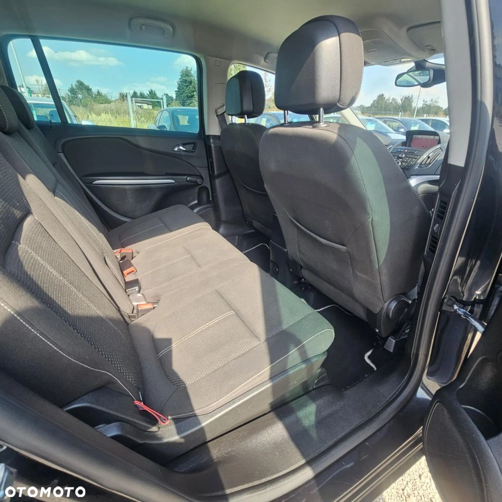 Opel Zafira - 25
