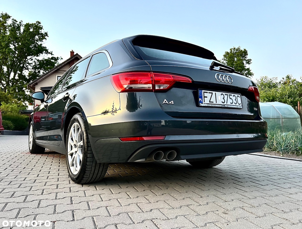 Audi A4 2.0 TDI Design S tronic - 13