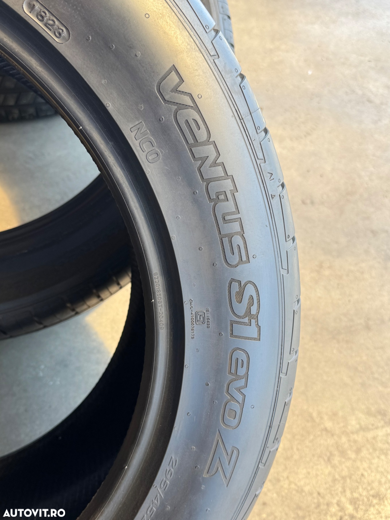 Vând 4 anvelope 295/45/20 hankook de vară ca noi - 12
