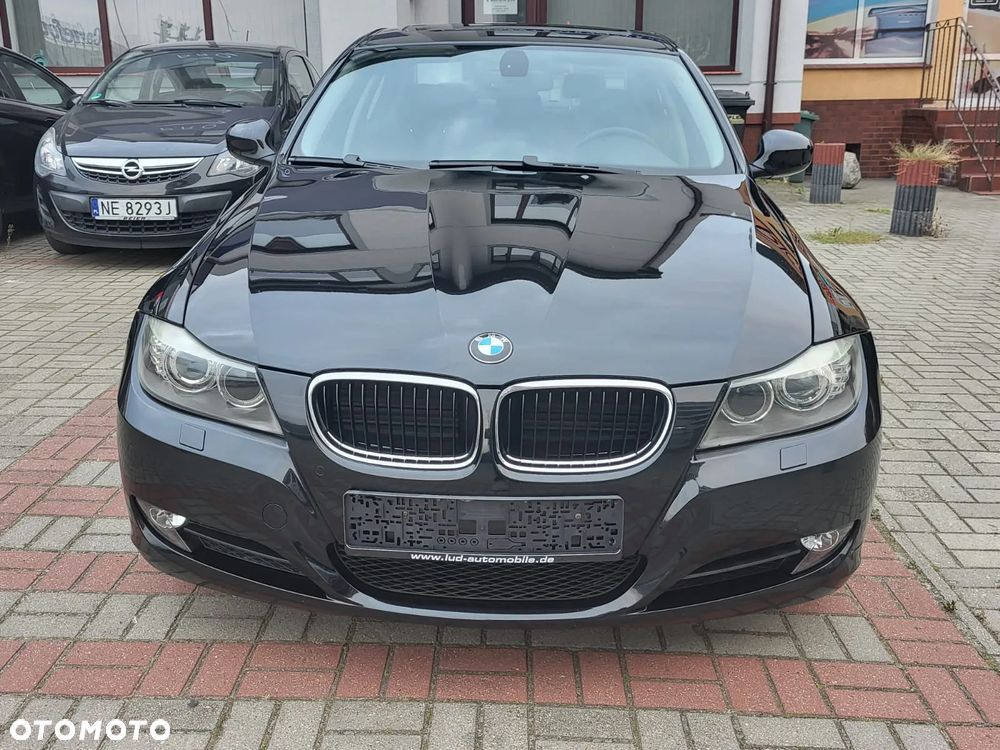 BMW Seria 3 318i Edition Sport - 3