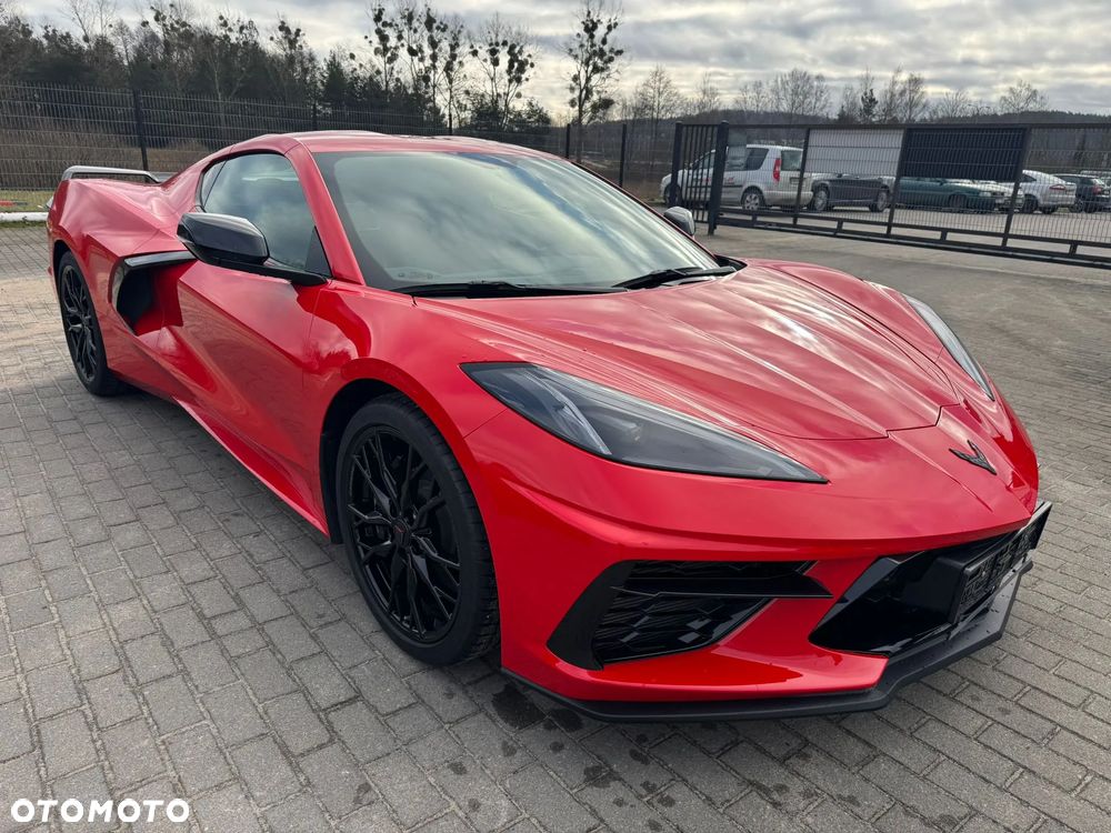 Chevrolet Corvette - 4