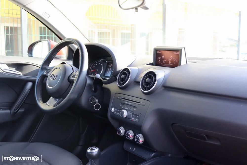 Audi A1 1.2 TFSI Attraction - 21