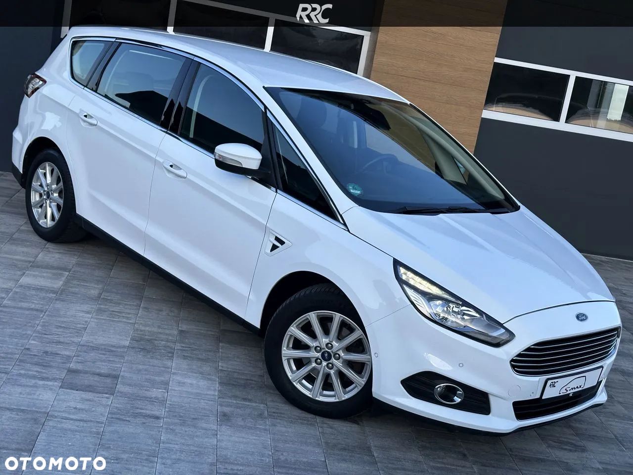 Ford S-Max 2.0 TDCi Titanium PowerShift - 1