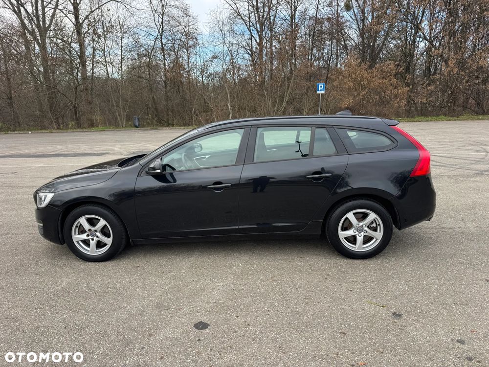Volvo V60 D2 Kinetic - 2