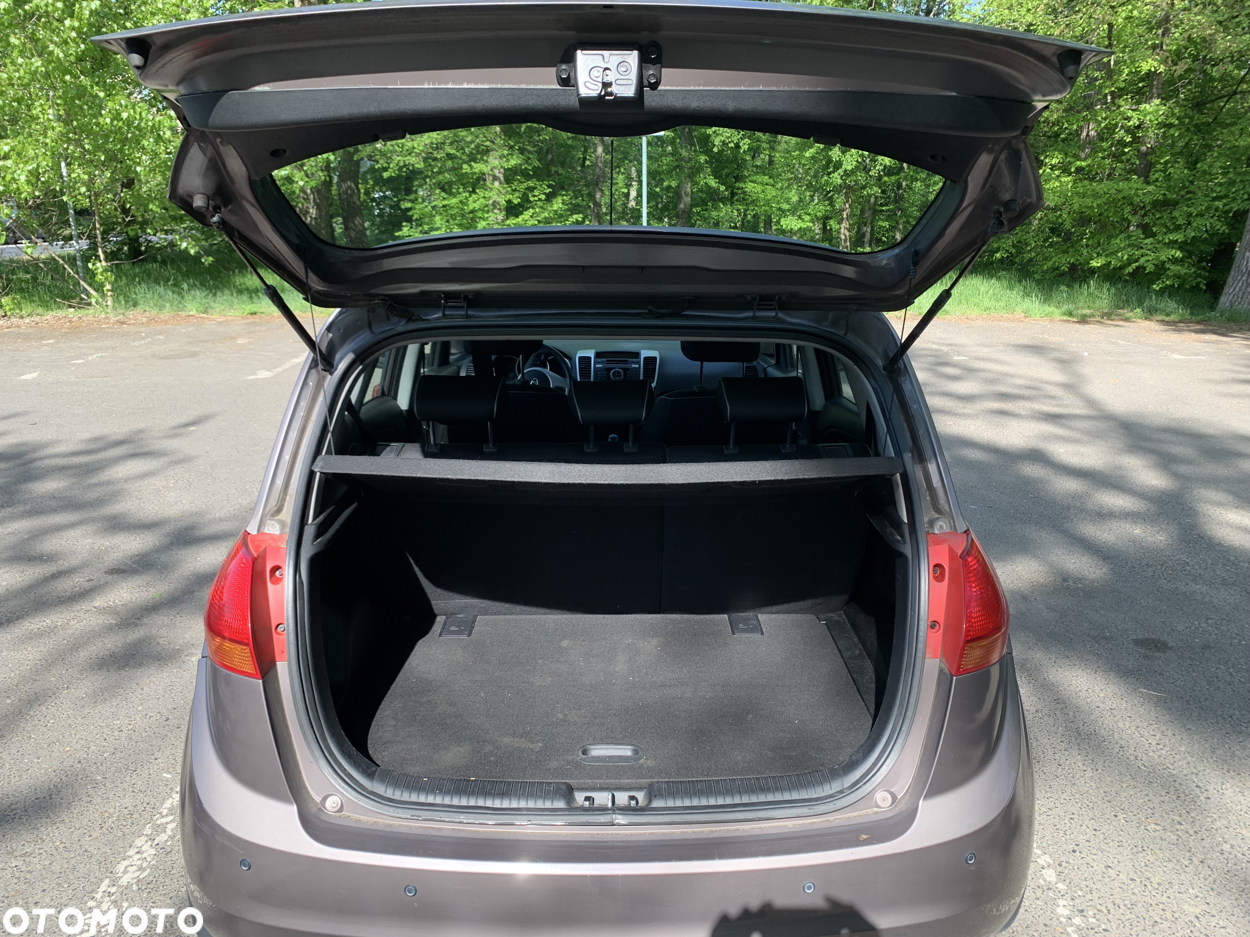 Kia Venga - 11