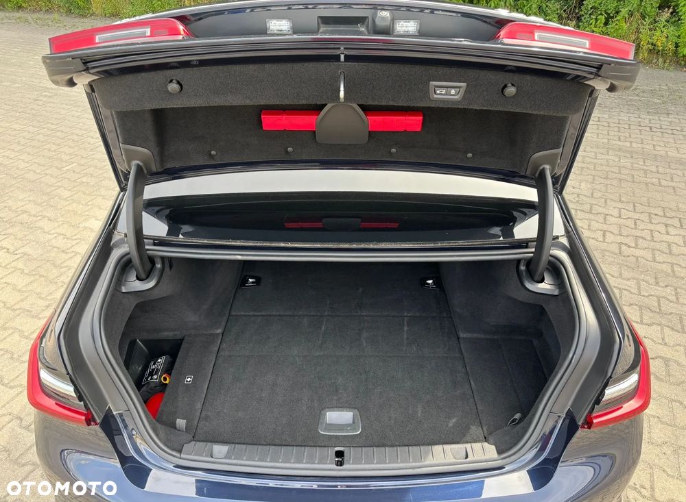 BMW Seria 7 - 12